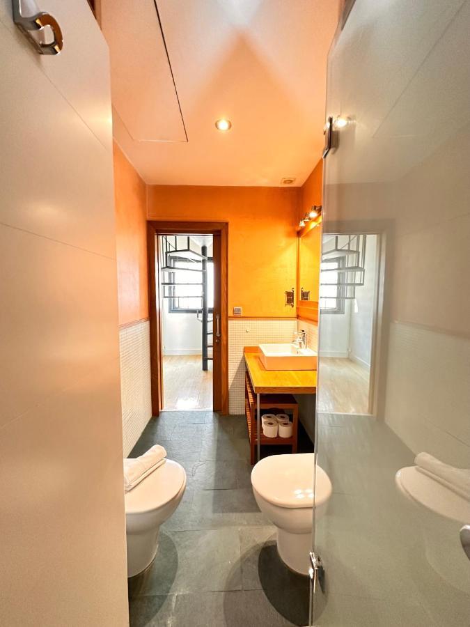Penthouse Near Cathedral Private Rooftop Private Parking เซบีญา ภายนอก รูปภาพ