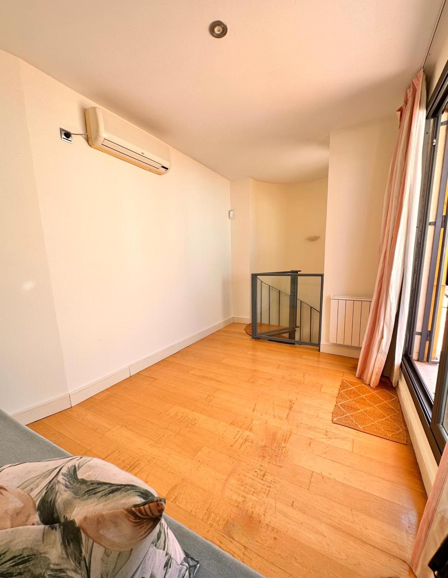 Penthouse Near Cathedral Private Rooftop Private Parking เซบีญา ภายนอก รูปภาพ