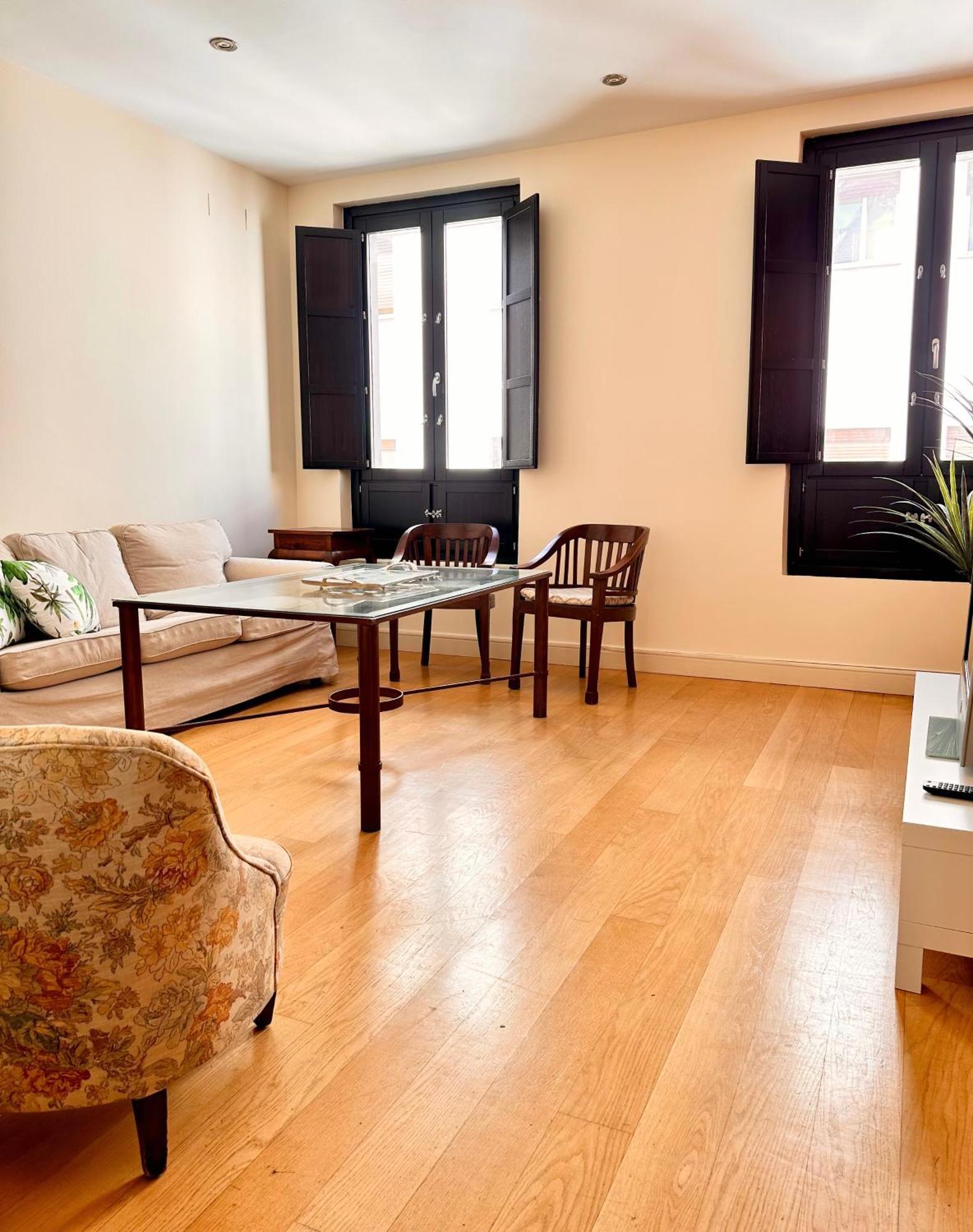 Penthouse Near Cathedral Private Rooftop Private Parking เซบีญา ภายนอก รูปภาพ