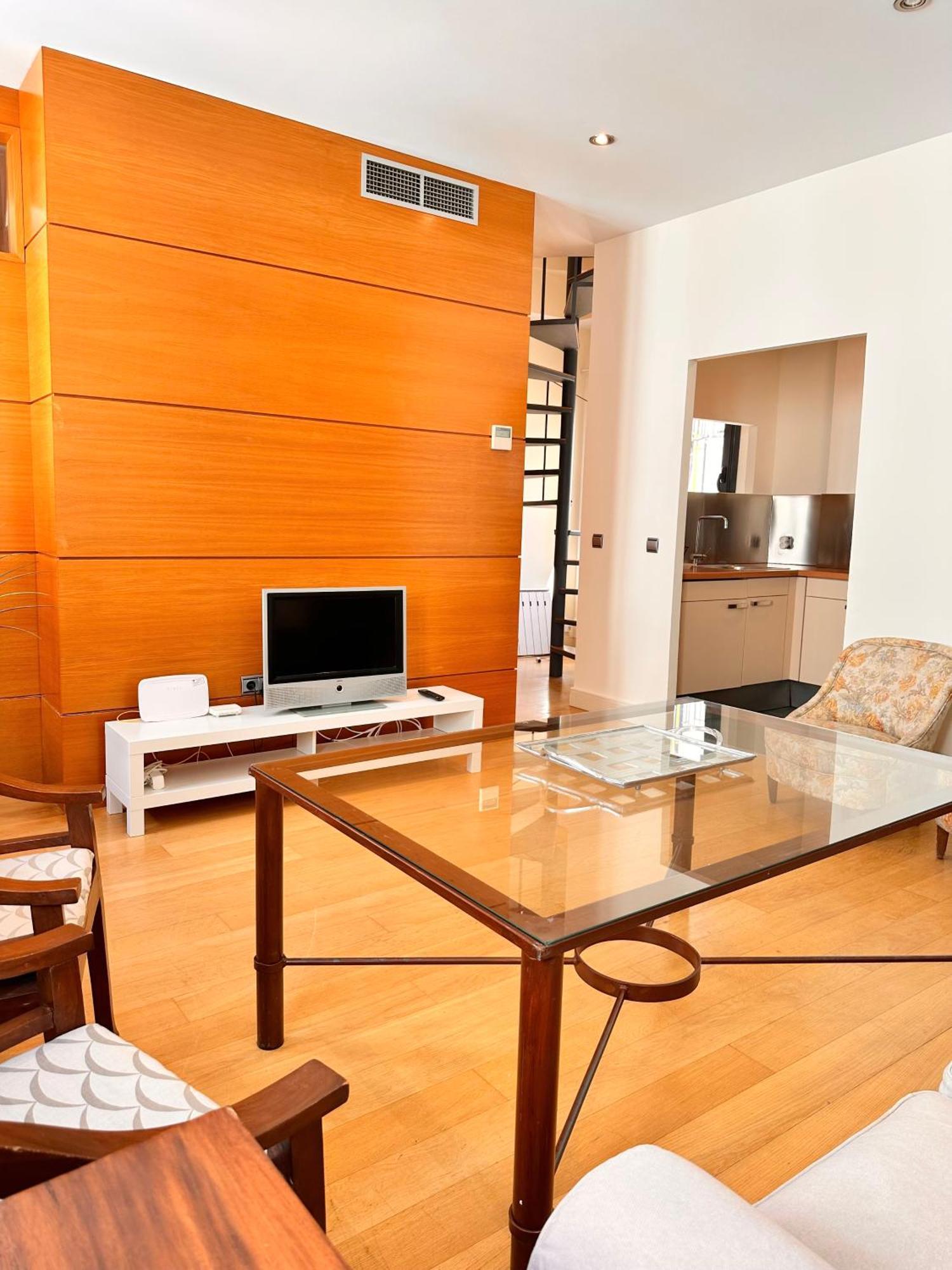 Penthouse Near Cathedral Private Rooftop Private Parking เซบีญา ภายนอก รูปภาพ