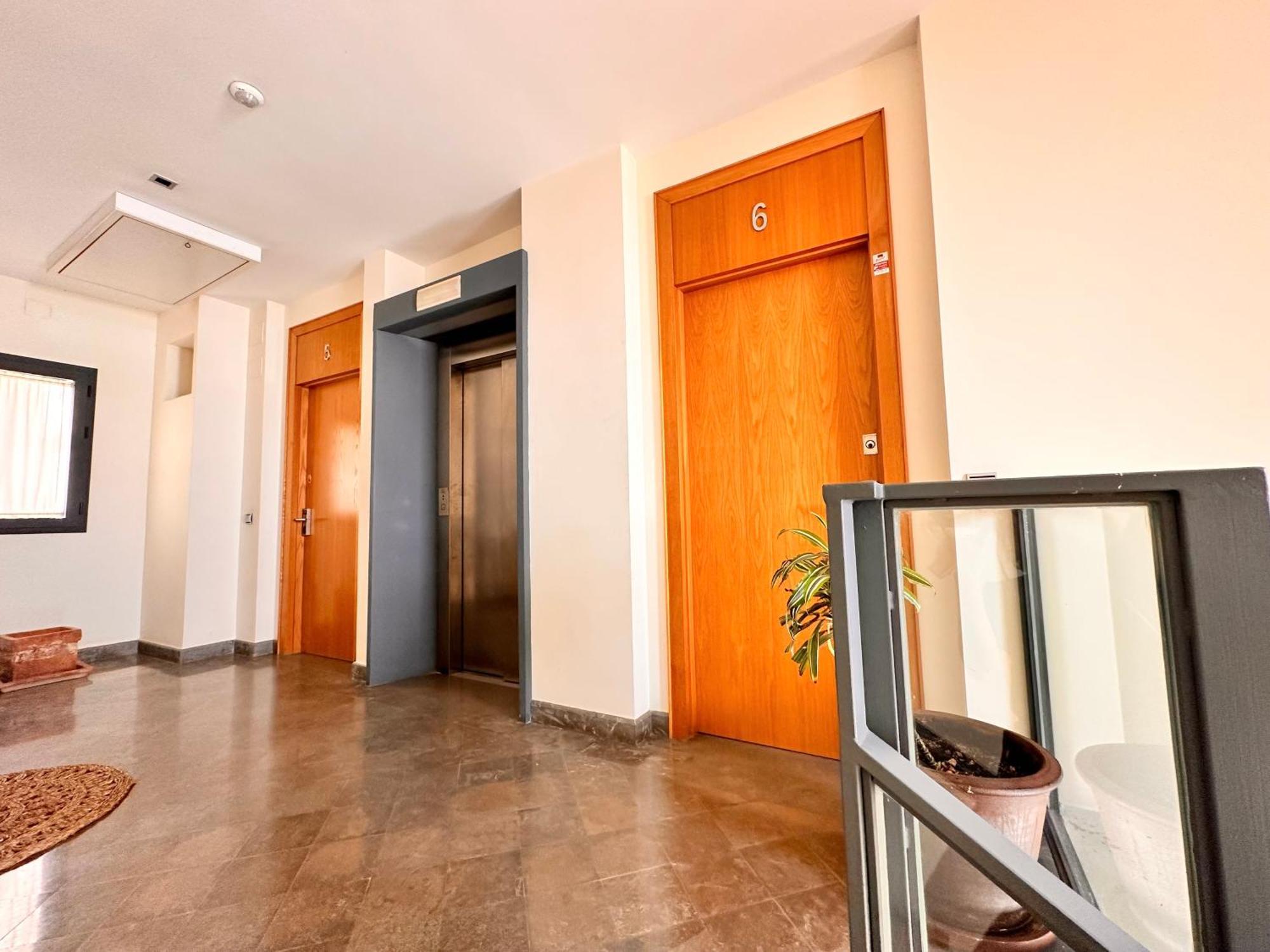 Penthouse Near Cathedral Private Rooftop Private Parking เซบีญา ภายนอก รูปภาพ