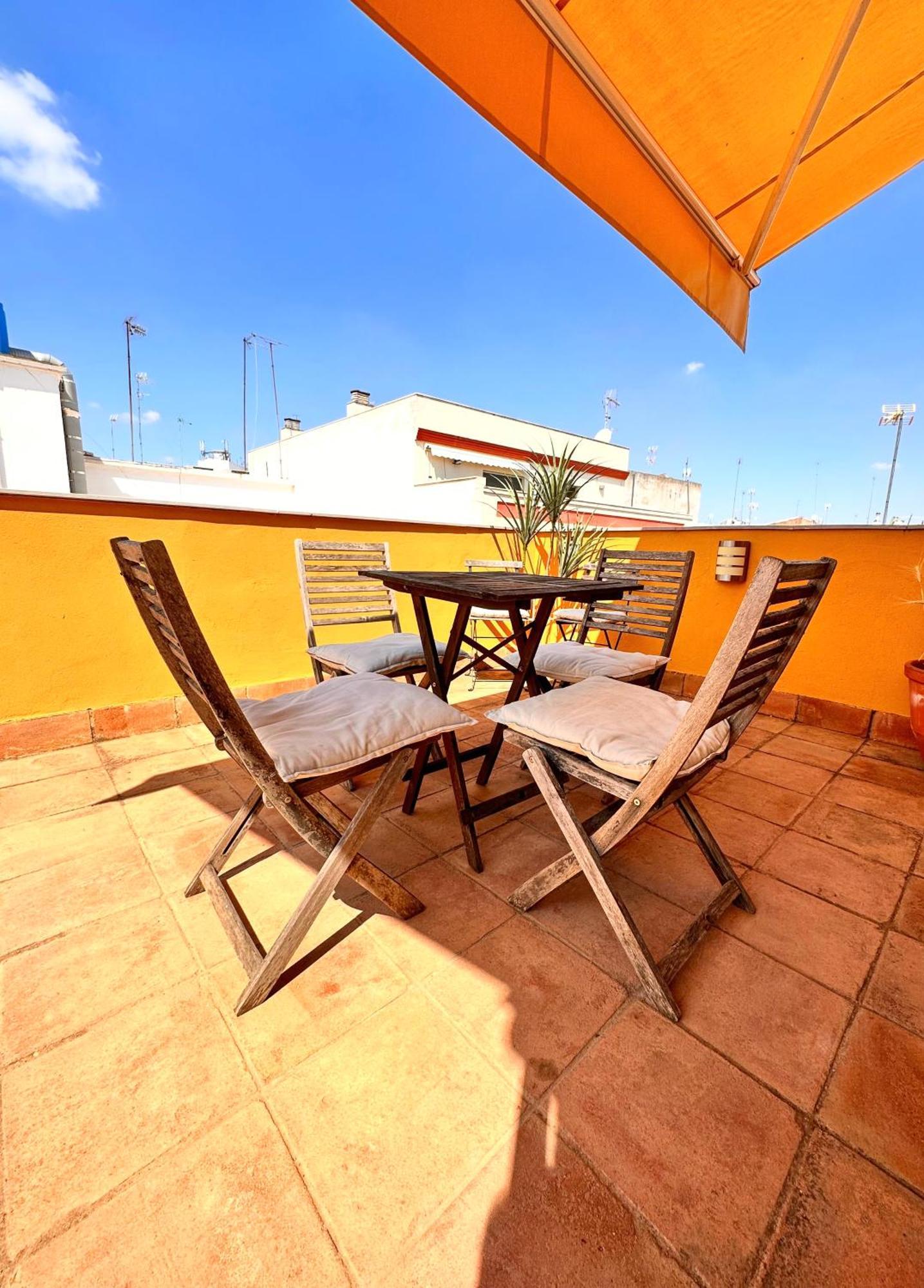Penthouse Near Cathedral Private Rooftop Private Parking เซบีญา ภายนอก รูปภาพ