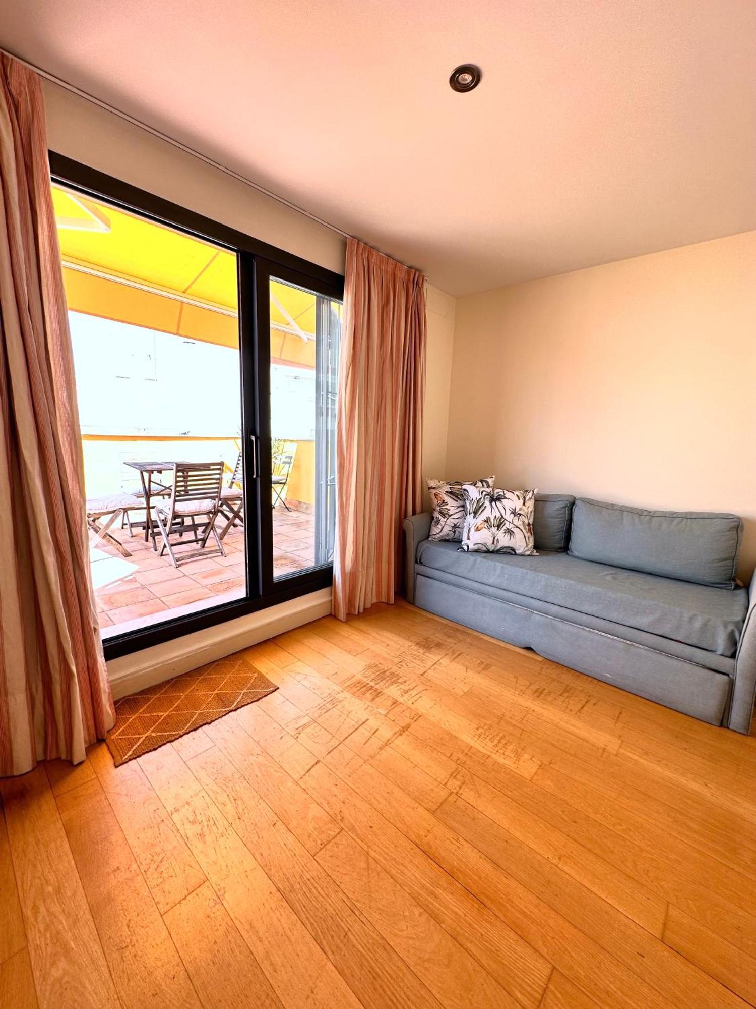 Penthouse Near Cathedral Private Rooftop Private Parking เซบีญา ภายนอก รูปภาพ